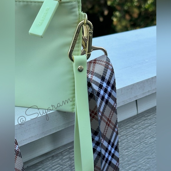 Burberry purse/ clutch/ wristlet / cosmetic  bag to crossbody bag